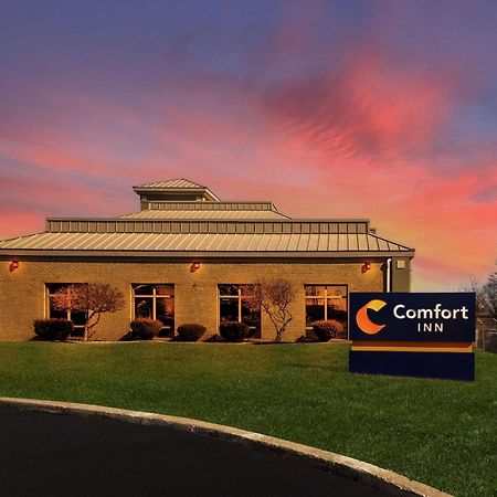 Comfort Inn Huntington Near University Esterno foto