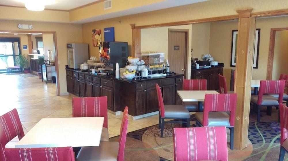 Comfort Inn Huntington Near University Esterno foto