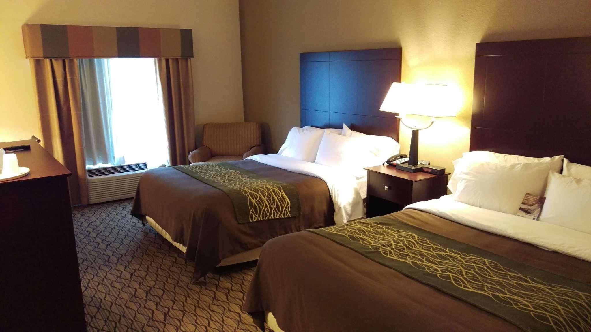 Comfort Inn Huntington Near University Esterno foto