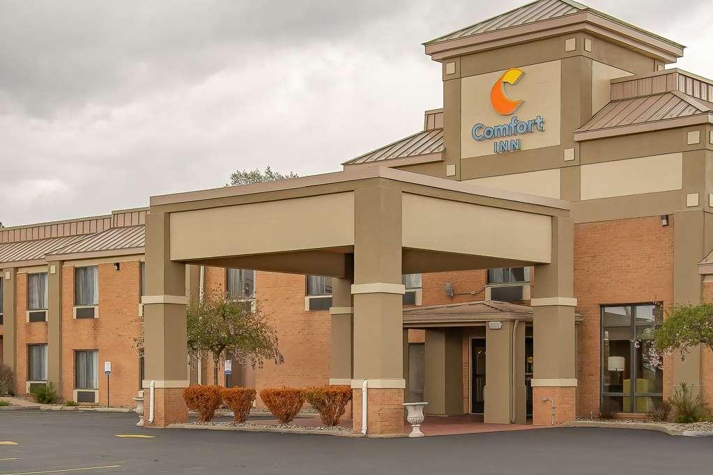 Comfort Inn Huntington Near University Esterno foto