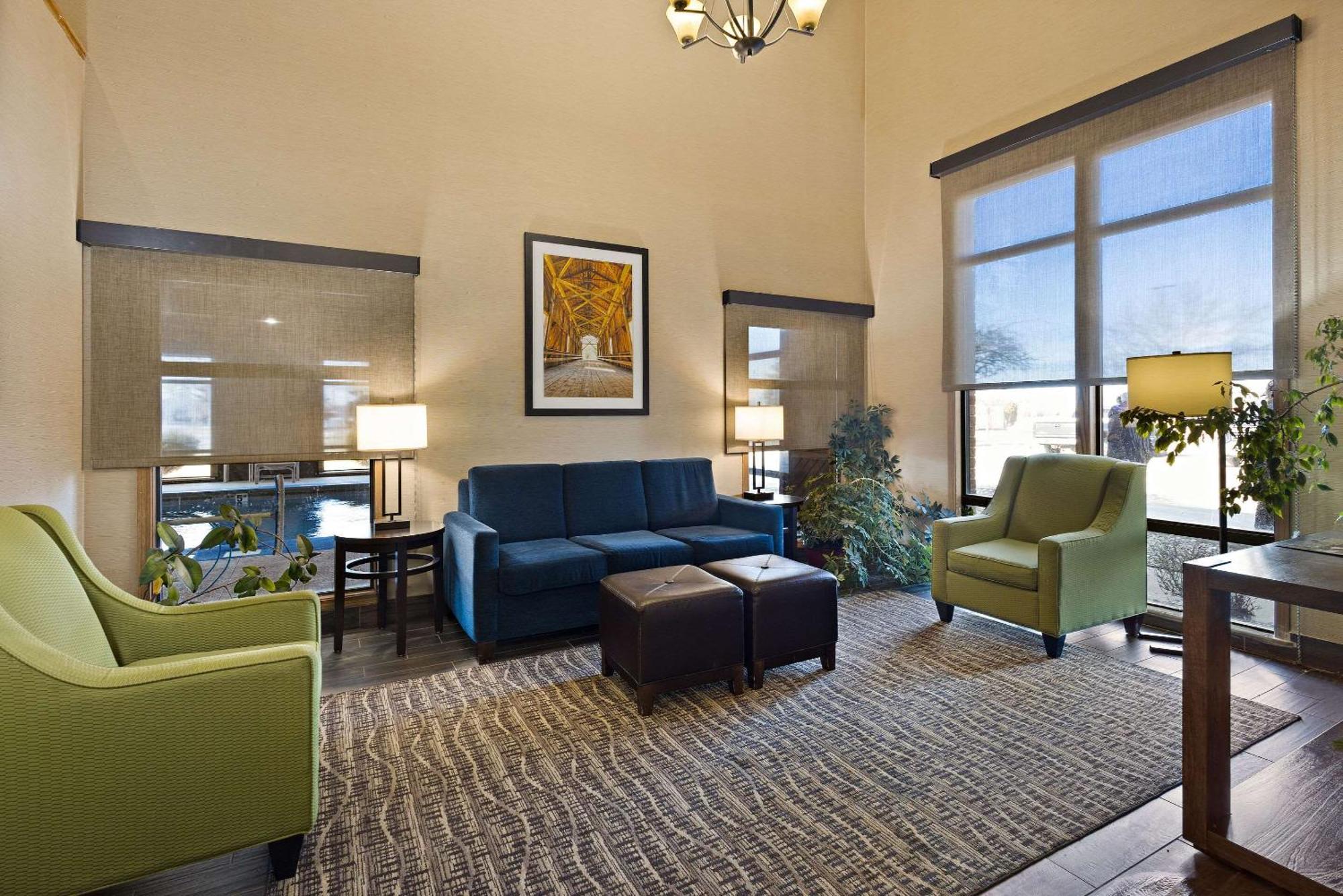 Comfort Inn Huntington Near University Esterno foto