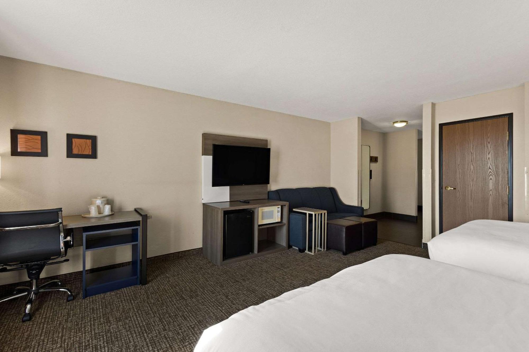 Comfort Inn Huntington Near University Esterno foto
