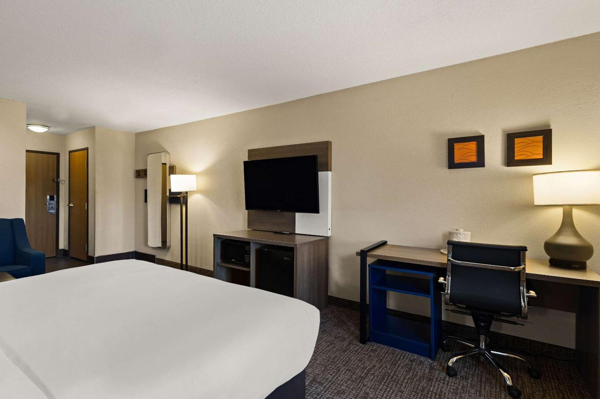 Comfort Inn Huntington Near University Esterno foto