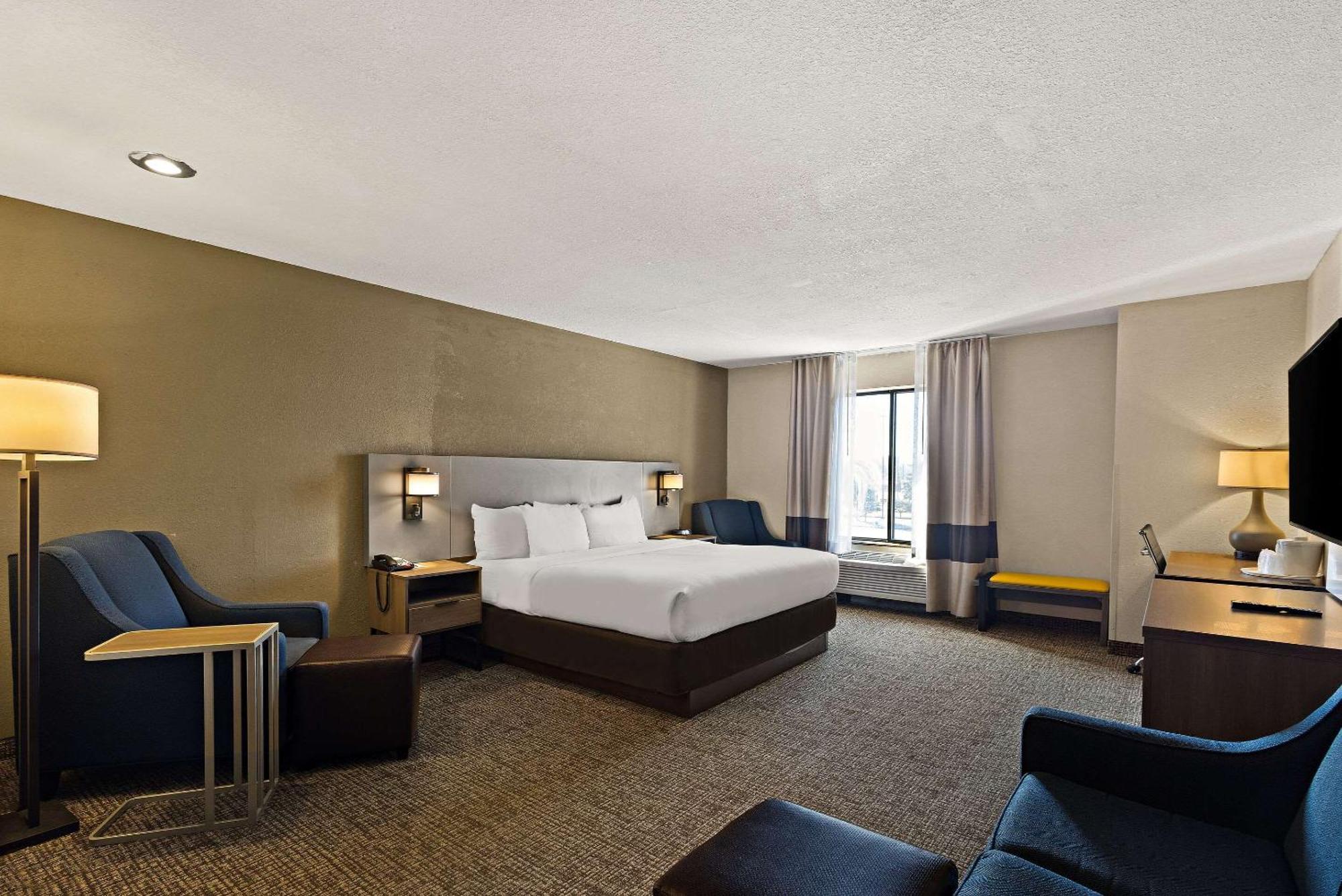 Comfort Inn Huntington Near University Esterno foto
