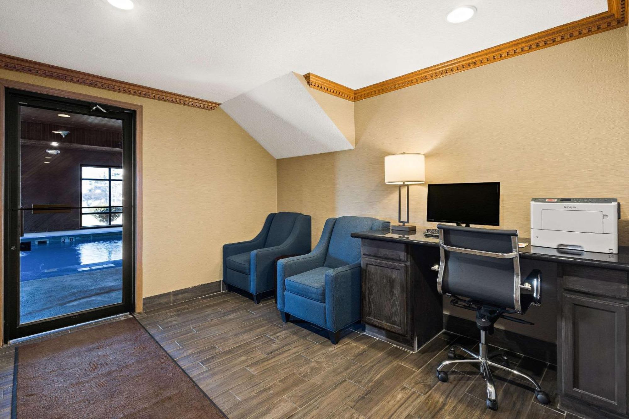 Comfort Inn Huntington Near University Esterno foto