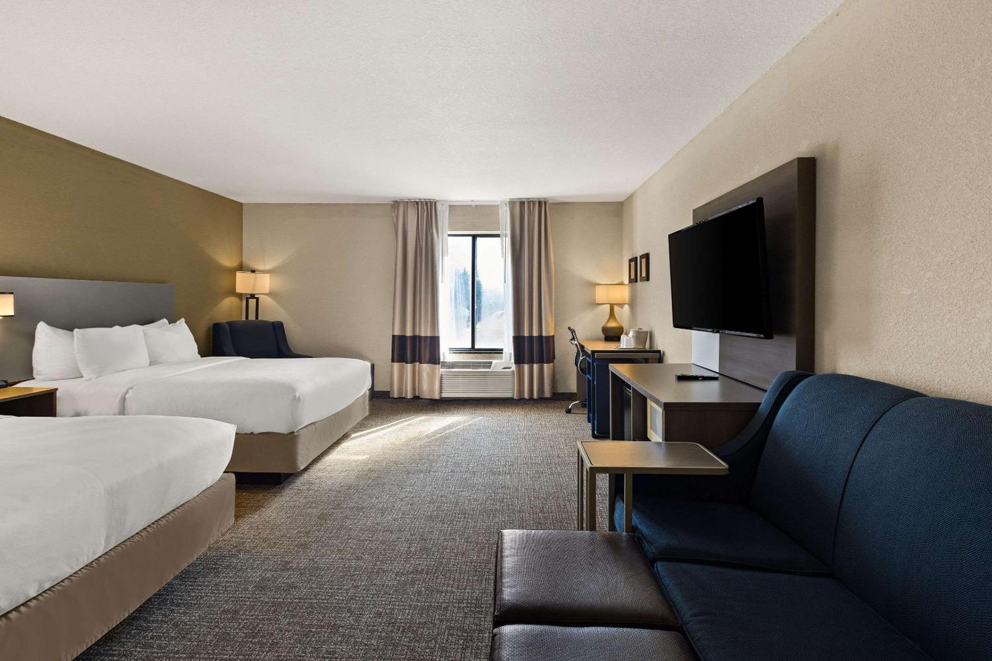Comfort Inn Huntington Near University Esterno foto